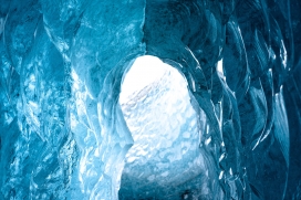 蓝色冰川山洞图