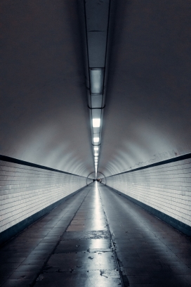 地铁隧道图